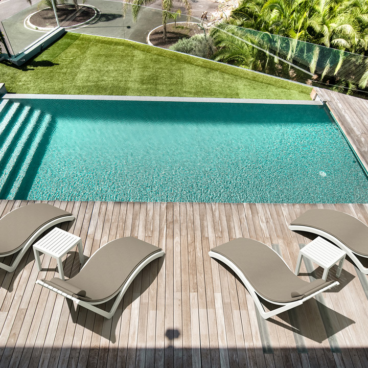 「SE SLIM エスイー スリム サンラウンジャー クッション付き」