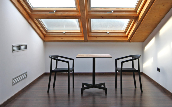 Resol Sputnik リソル スプートニック スクエアテーブル 70×70