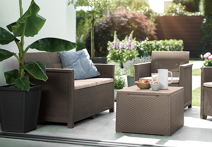 樹脂製ラタン調家具「ケター （KETER） エマ 2人掛けガーデンソファー・テーブル 4点セット （EMMA 2SEATER LOUNGE SET）」