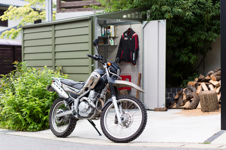 横乗り系スポーツ用品物置「メタルシェッド TM2 ボードプラス」