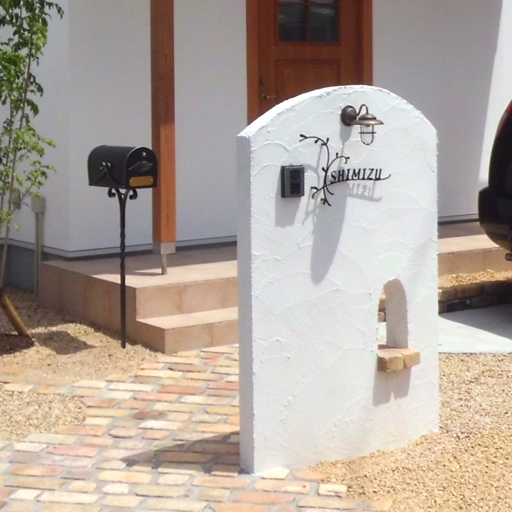 玄関ポーチの照明  「真鍮ガーデンライト BR1760 LED クリアガラス」