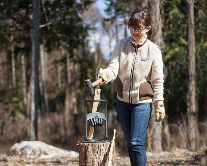 据置型薪割り機「キンドリングクラッカー」
