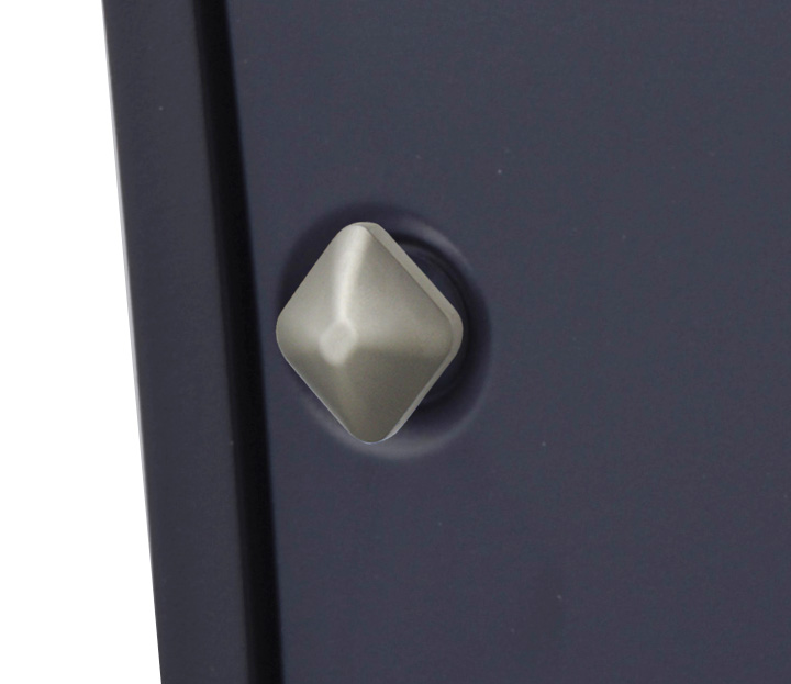 つまみに交換できる 壁掛ポスト 「ペンネ社 （Penne） 壁掛け郵便ポスト STEELY スティーリー （レバー付き）」