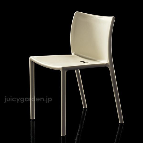 工具いらずの組み立て式チェア 「ヨカ （YOKA） パネルファニチャー