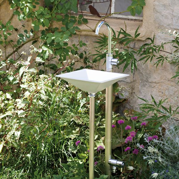 000000000202-01.jpg?size=l&w=