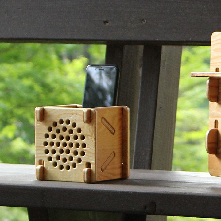 工具いらずの組み立て式チェア 「ヨカ （YOKA） パネルファニチャー