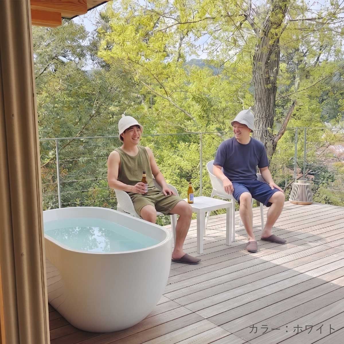 SE SKY PRO スタッキング アームチェアの実際の設置例です。