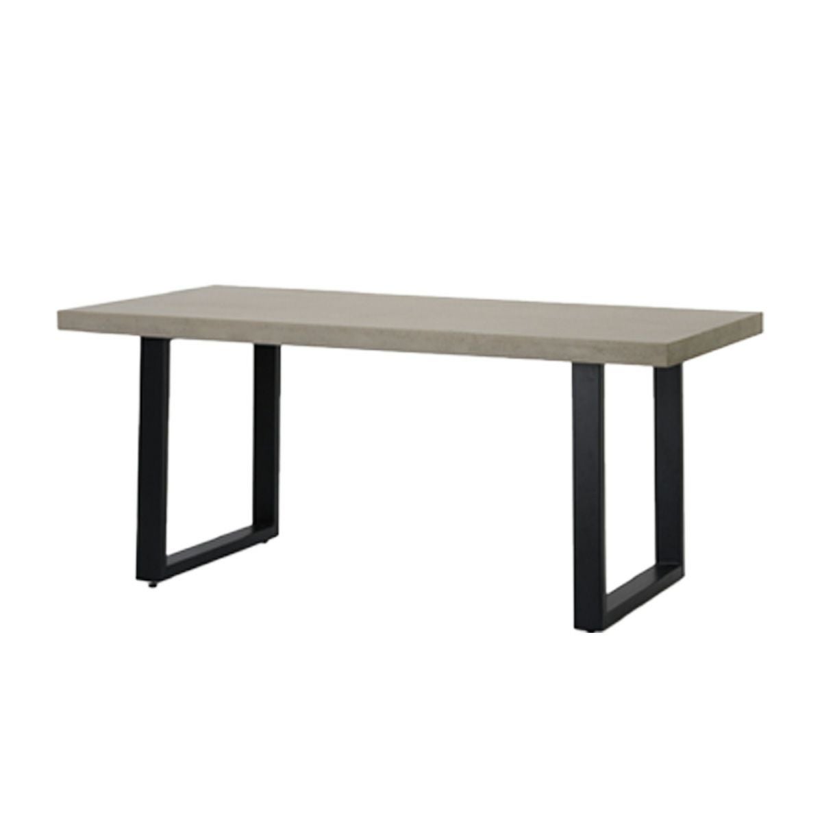 屋外用 ダイニングテーブル（4人用）です。